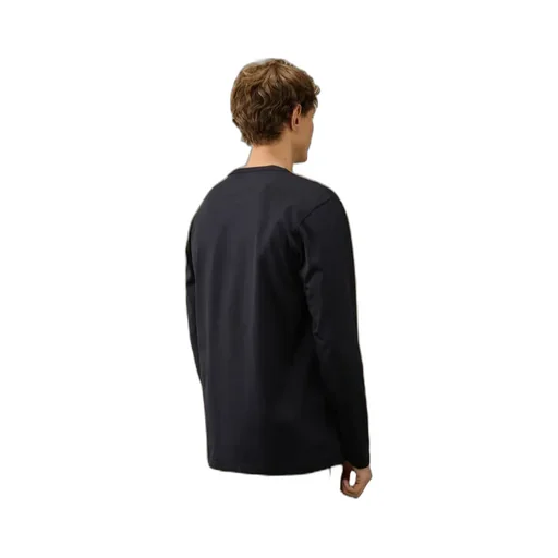 Round Neck Long-Sleeved T-Shirt