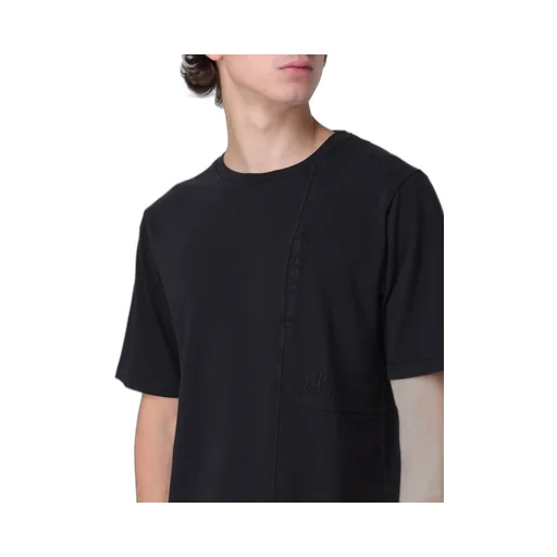 Short-Sleeved T-Shirt