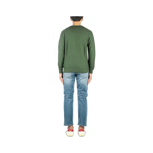 Round Neck Sweater