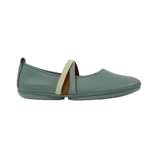 Right Nina Ballerina Shoes