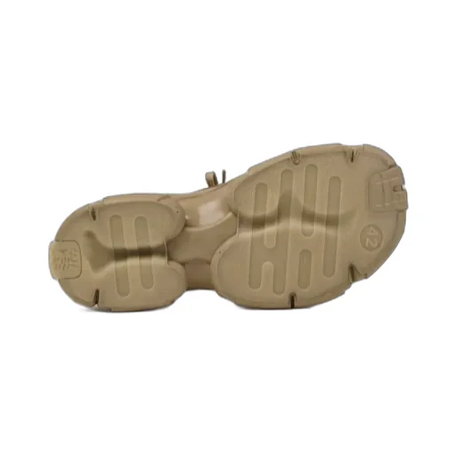 Lacing Casual Shoes
