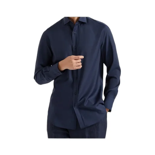 Long-Sleeved Buttoned Shirt