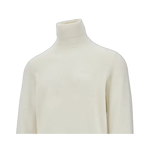 Long Sleeved Knitted Sweater