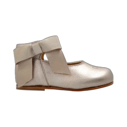 Round-Toe Casual Shoes