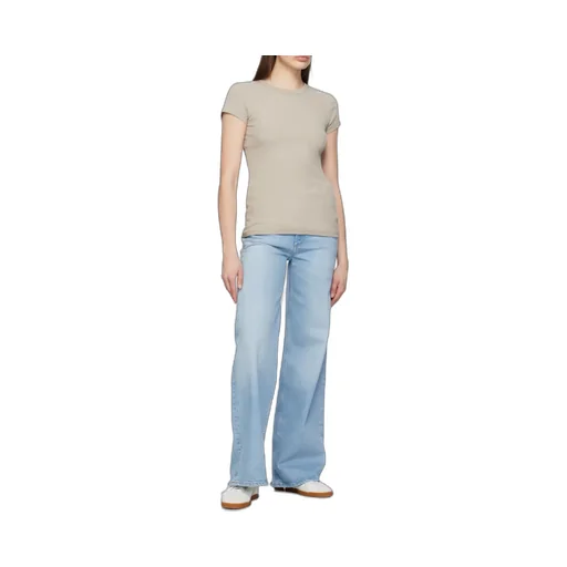 Belt-Loop Jeans