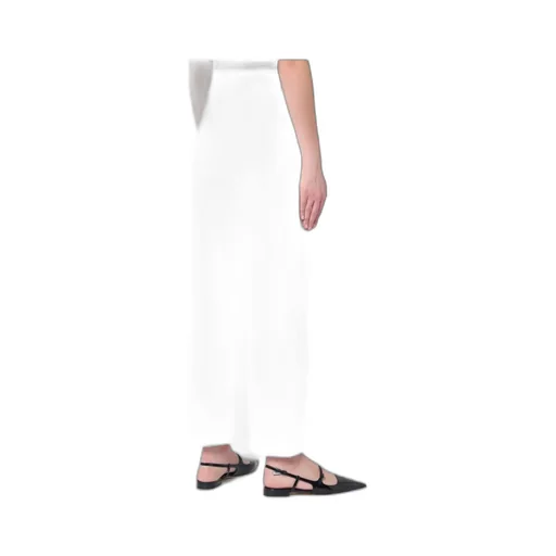 Belt-Loop Jeans