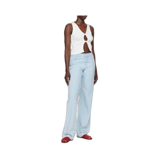 Wide-Leg Jeans