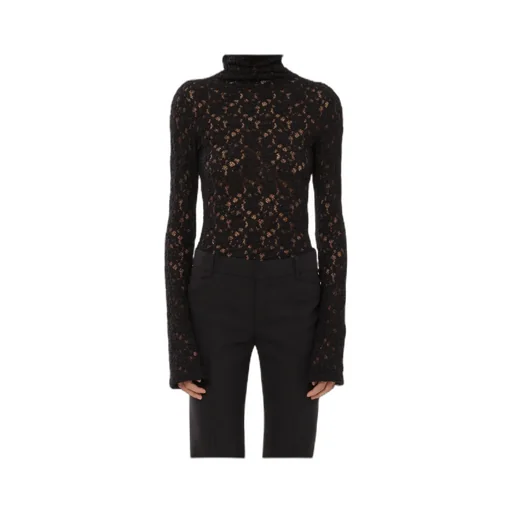 Fitted Turtleneck Knit Top