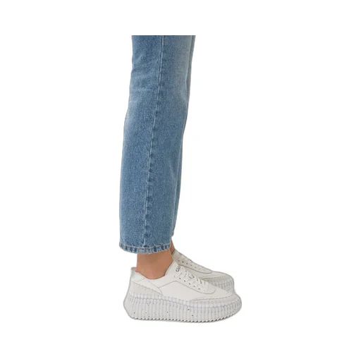 Nama Low-Top Sneakers
