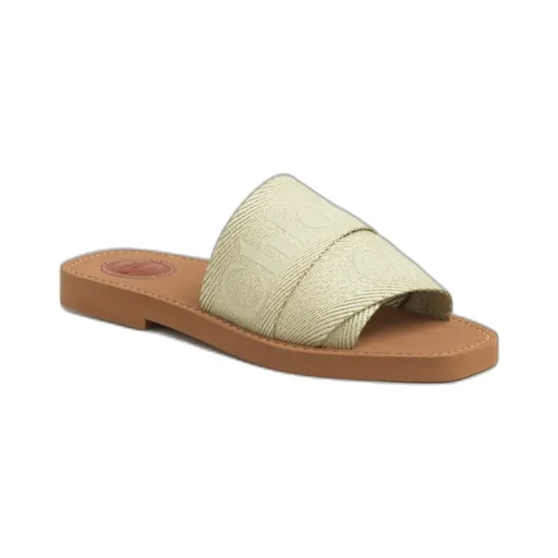 Woody Flat Muller Shoe
