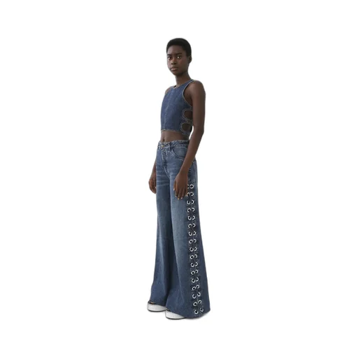 Wide-Legged Jeans