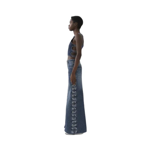 Wide-Legged Jeans