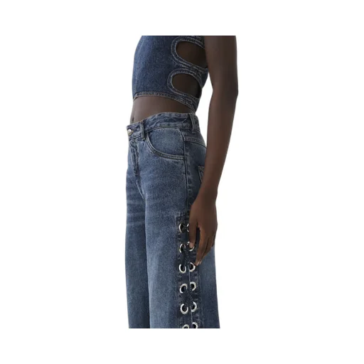 Wide-Legged Jeans
