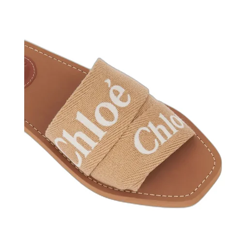 Woody Flat Mules
