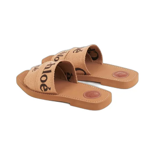 Woody Flat Mules