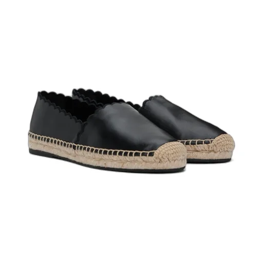 Slip-On Scalloped Edges Flat Shoes