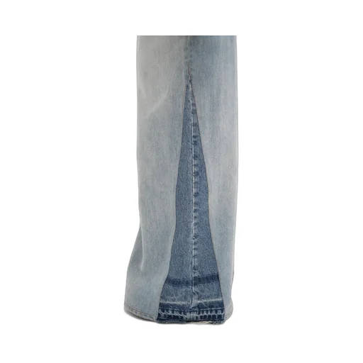 Wide-Leg Jeans