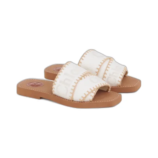 Woody Flat Mules