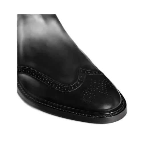 Donavan Chelsea Boot With Brogues In Polished Bull