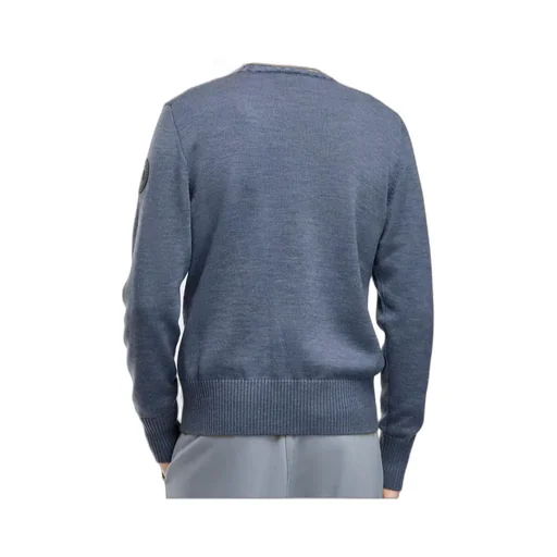 Long-Sleeved Pullover