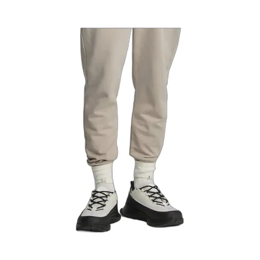 Glacier Trail Sneaker
