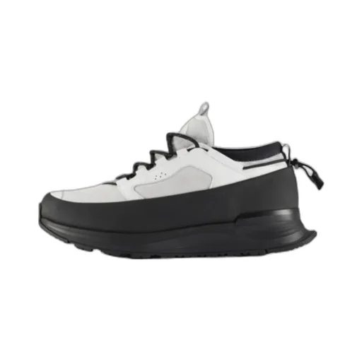 Glacier Trail Low-Top Sneakers