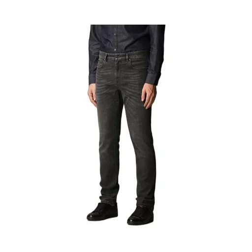 Stone Wash Slim-Fitting Jeans