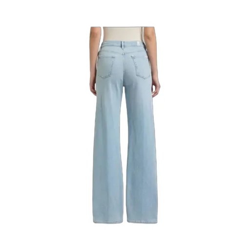 Lotta Wide-Leg Jeans
