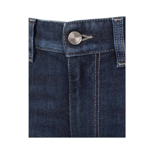 Straight Jeans