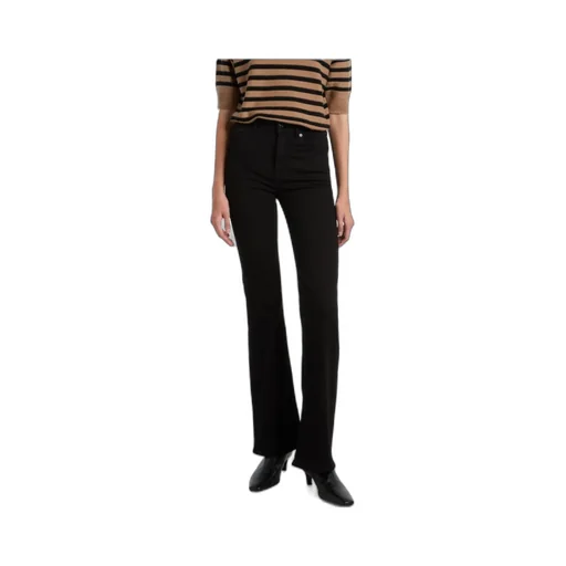 Leggy Bootcut Soho Mid-Rise Bootcut Jeans