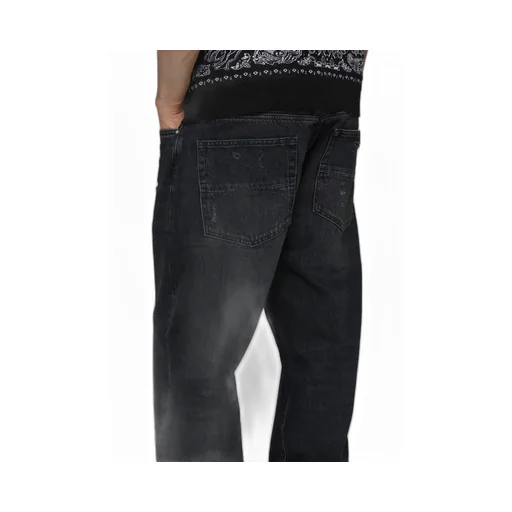 Straight Jeans