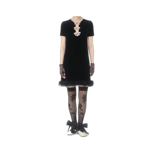 Short-Sleeved Dress With Bows And Feathers