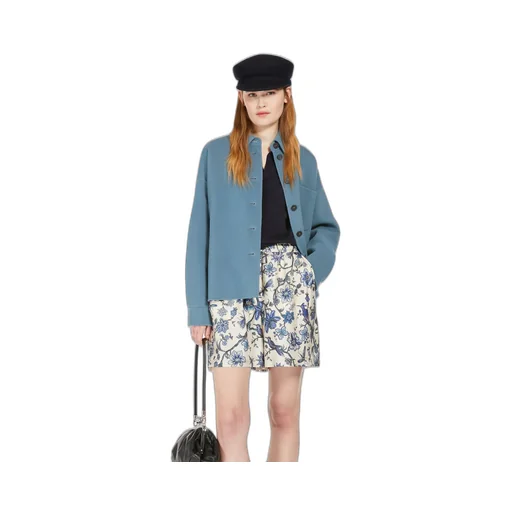 Buttoned Long-Sleeved Jacket