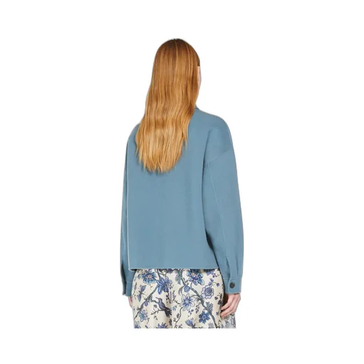 Buttoned Long-Sleeved Jacket