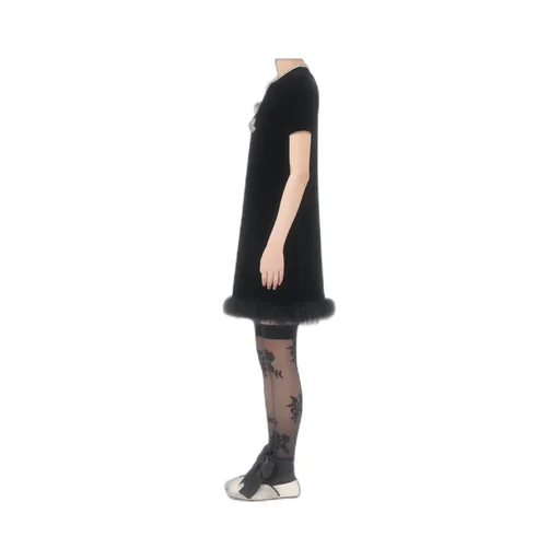 Short-Sleeved Dress With Bows And Feathers