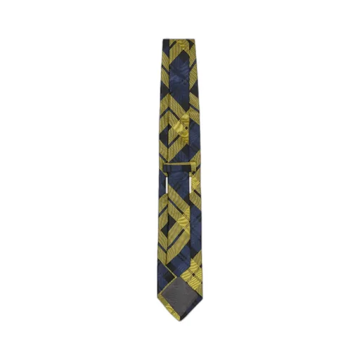 Pointed Tie