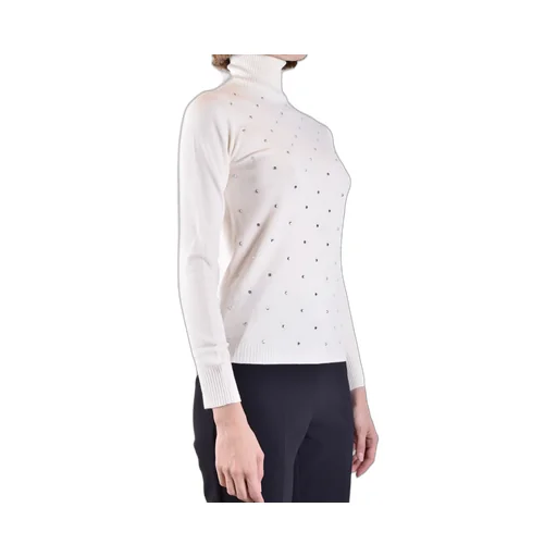 High-Neck Long-Sleeved Sweater