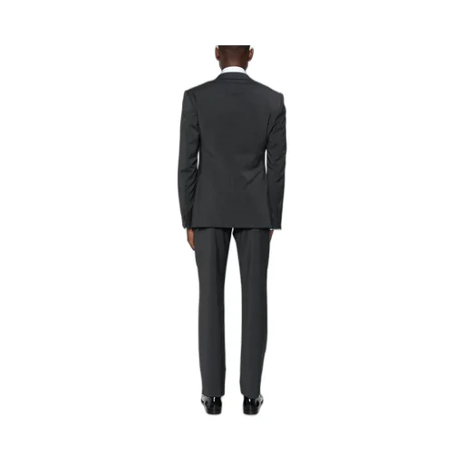 Long-Sleeved Suit