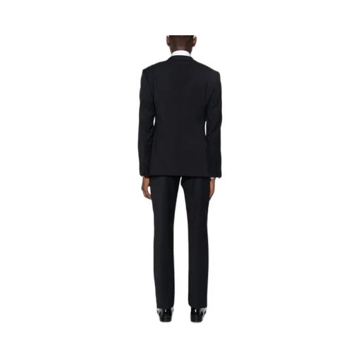 Long-Sleeved Suit