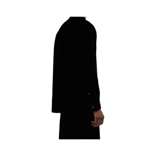 Button-Up Long-Sleeved Shirt