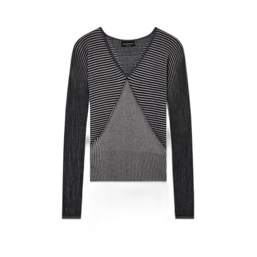 V-Neck Long-Sleeved Pullover