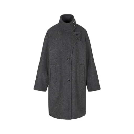 Button-Fastening Coat