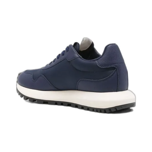 Logo-Plaque Sneakers