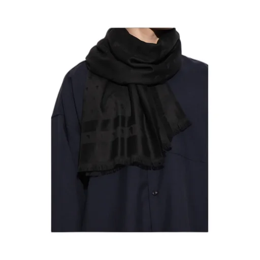 Fringed Edge Scarf