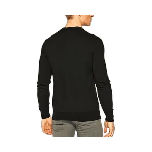 V-Neck Knitted Pullover