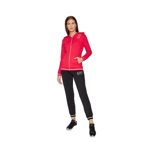 Logo Details Sports Suit