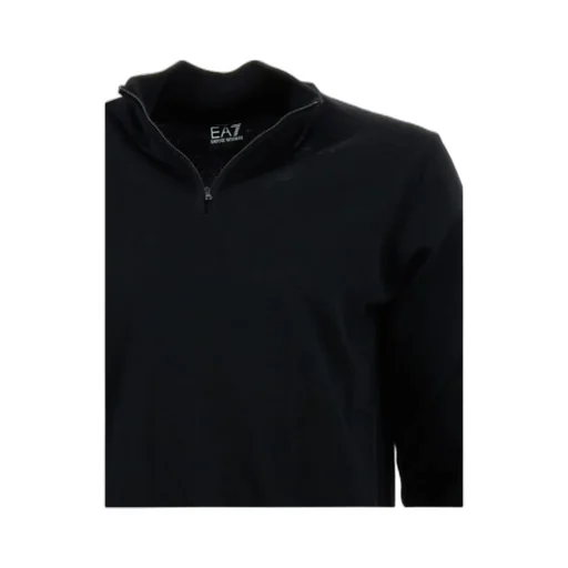 Long-Sleeved Pullover