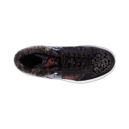 Logo Details Casual Sneakers
