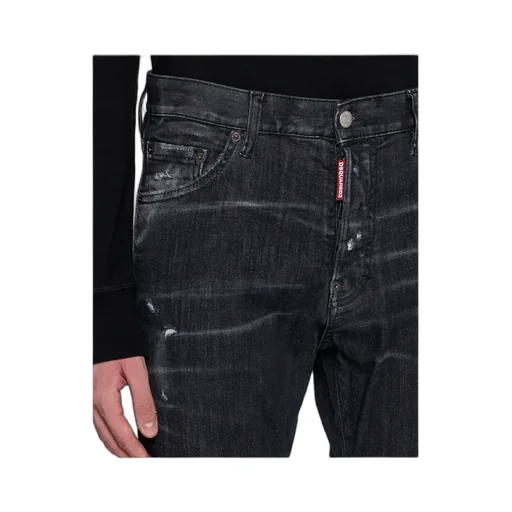 Distressed Straight Leg Jeans