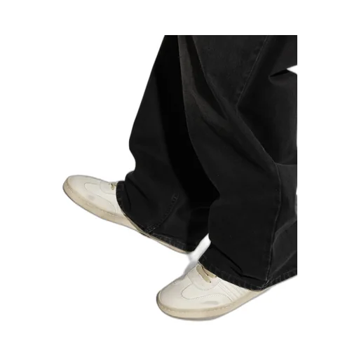 Dirty Boxer Sneakers